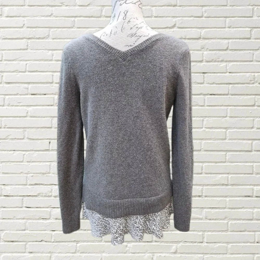 LOFT V-neck layered sweater Extra‎ Small